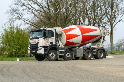 X-Way 8x4 - 19